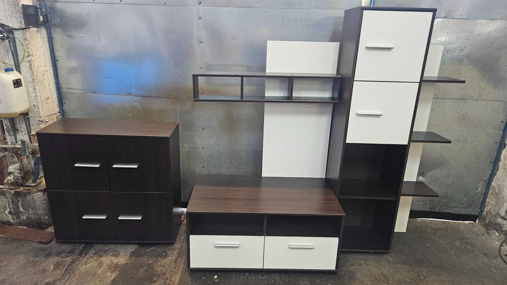 Секция обзавеждане за хол