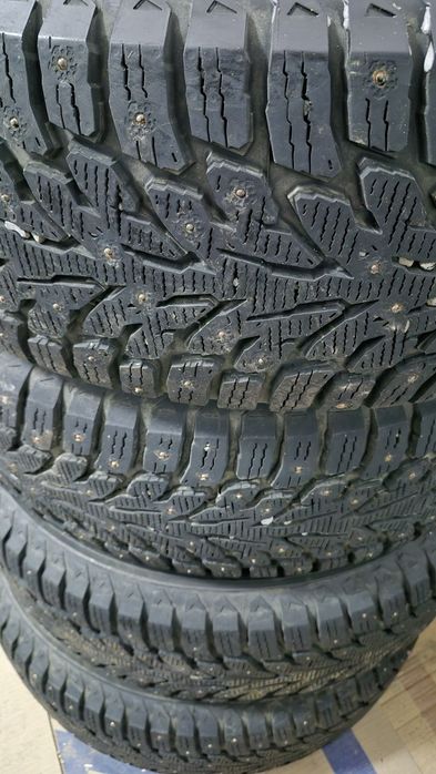 Комплект зимних шин Kumho