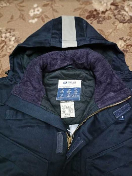 рабочий комбинезон  ( размер L )