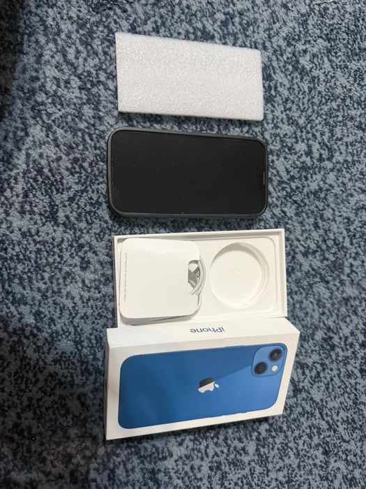 Продам iPhone 13 128g
