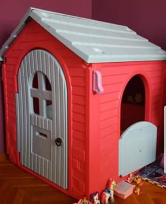 Къща за игра на Дисни