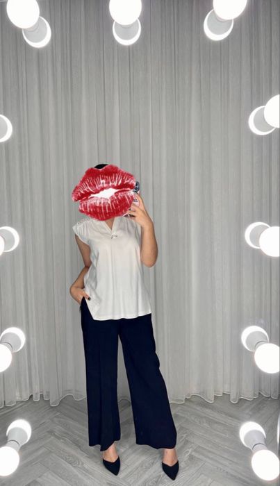 Женский Костюм .