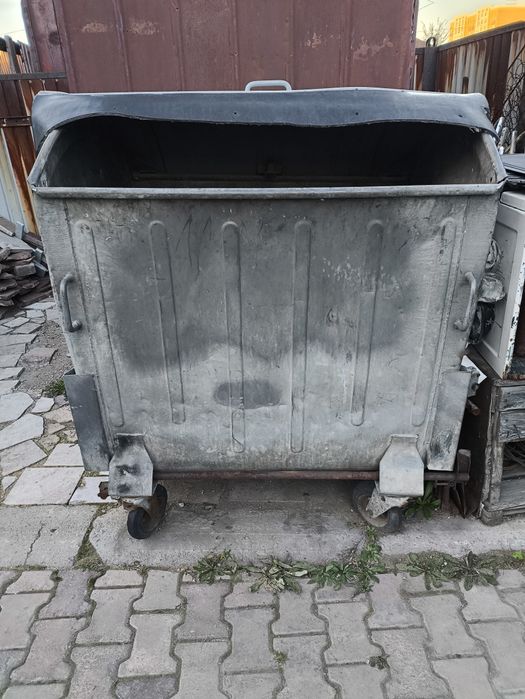 Контейнер для мусора