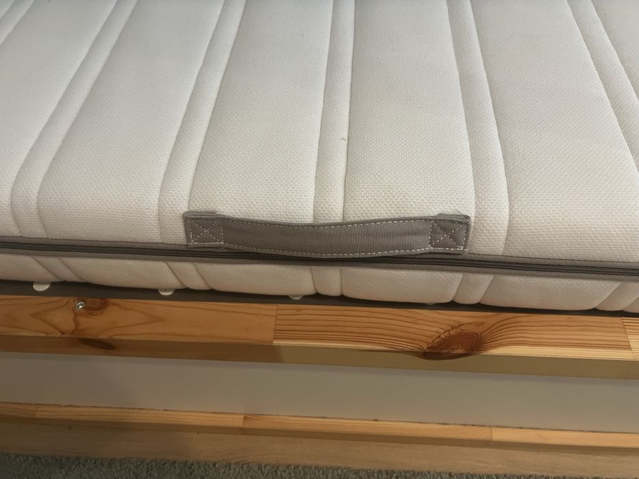 Детско легло IKEA KURA + палатка + матрак MALVIK