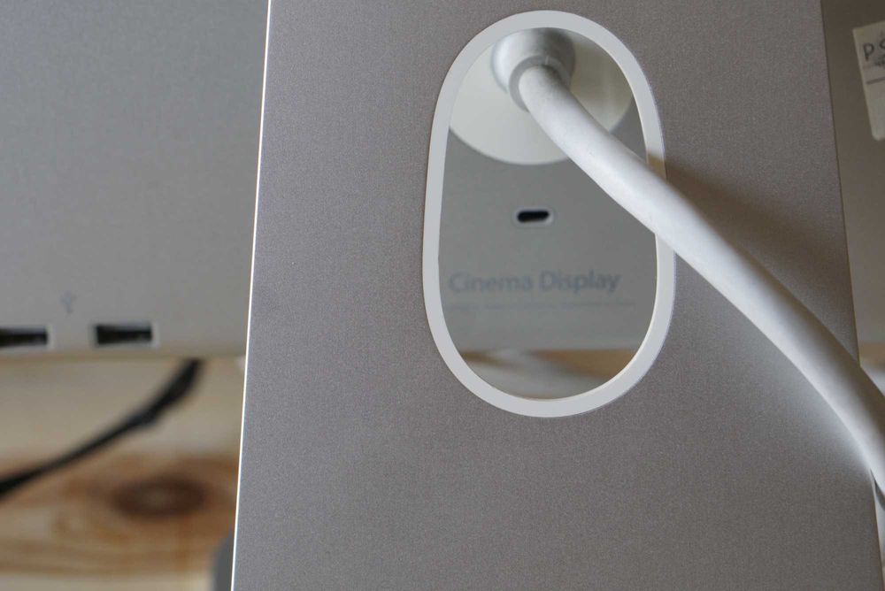 Монитор / Дисплей Apple Cinema Display 20 Inch 1680x1050