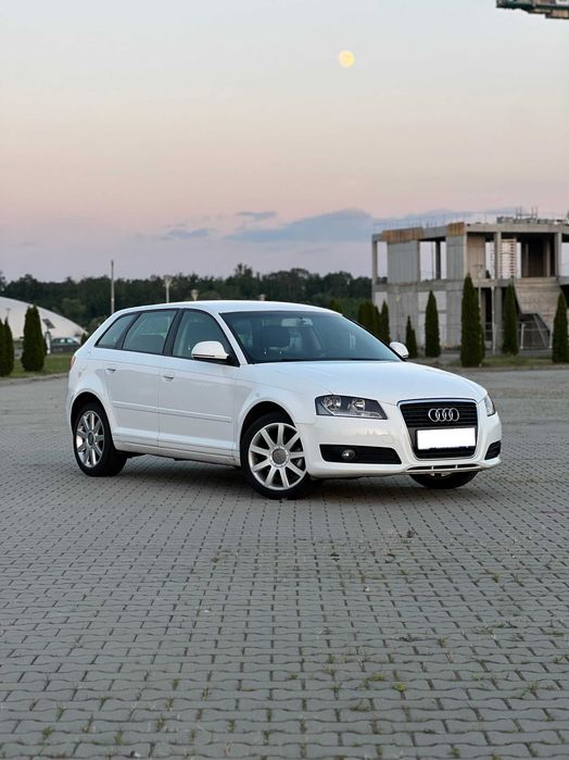 Audi A3 8PA • 1.6 MPI • Manual • 2009