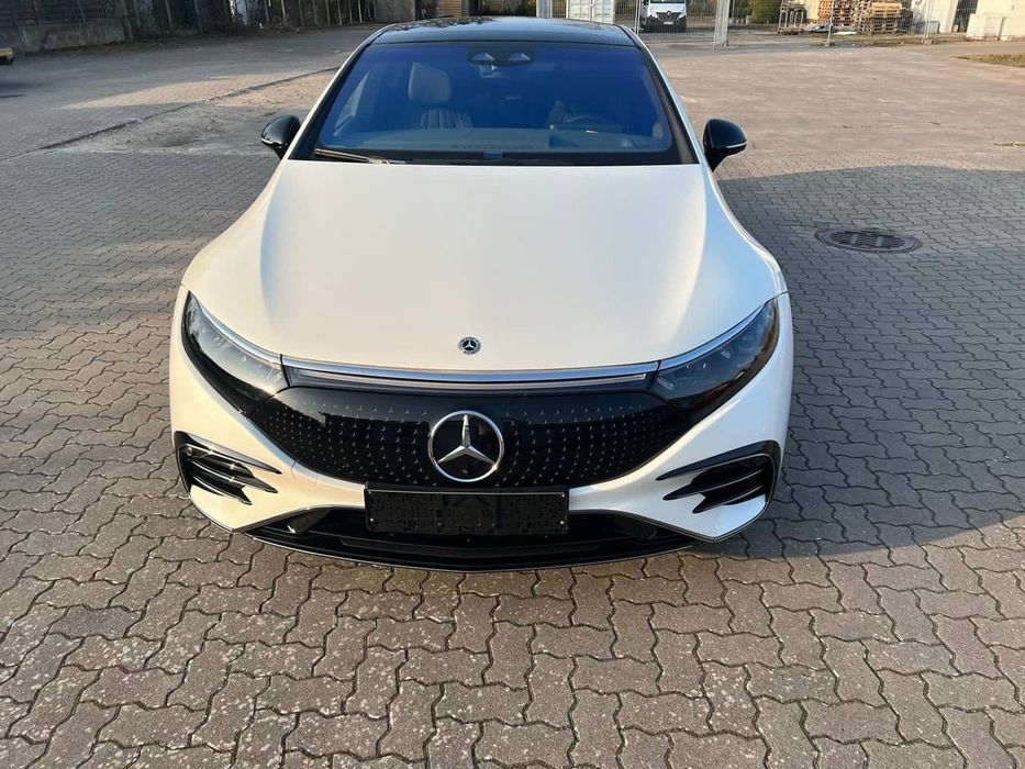 Mercedes Benz EQS 450+