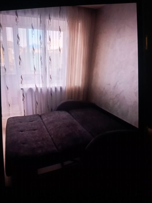 Продам диван в хорошем состоянии