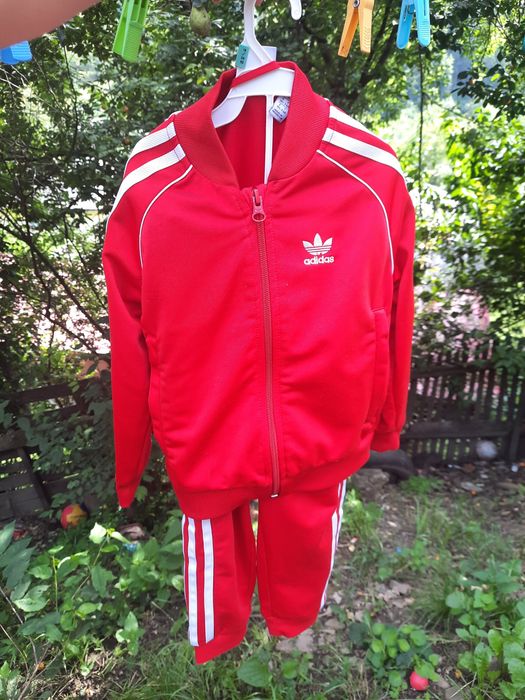 Trening adidas mărimea 104