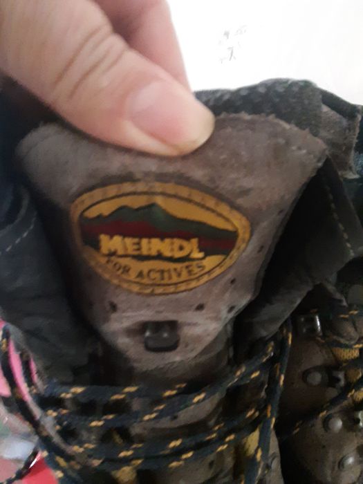 Туристически обувки  MEINDL и WALKMAXX зимни
