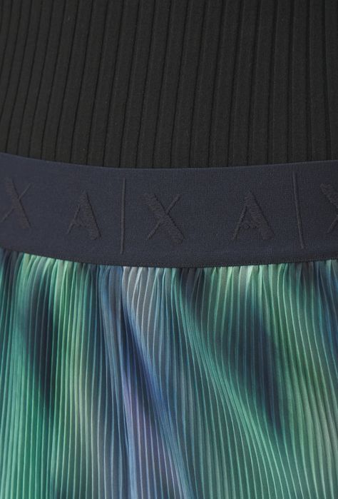 Летен панталон ARMANI EXCHANGE