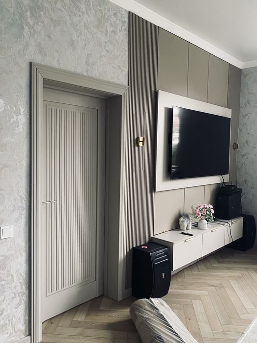 Установка межкомнатных дверей