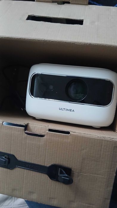 Ultimea Apollo P10 Проектор