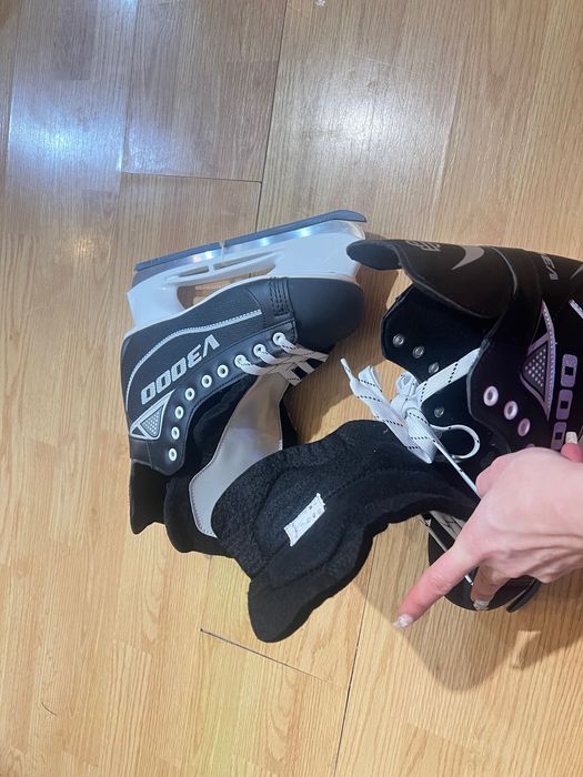 ЧИСТО НОВИ кънки за хокей и лед