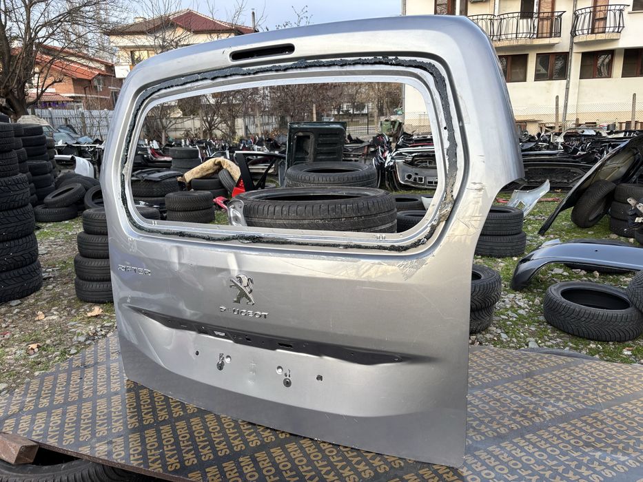 Капак/Багажник/Задна врата Пежо Рифтер/Peugeot Rifter