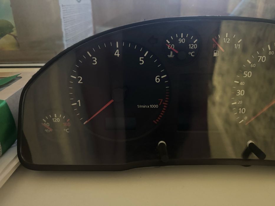 Продам щиток приборов audi a6 c5, a4 b5