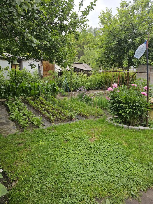 Продам капитальный, кирпичный дом в городе
