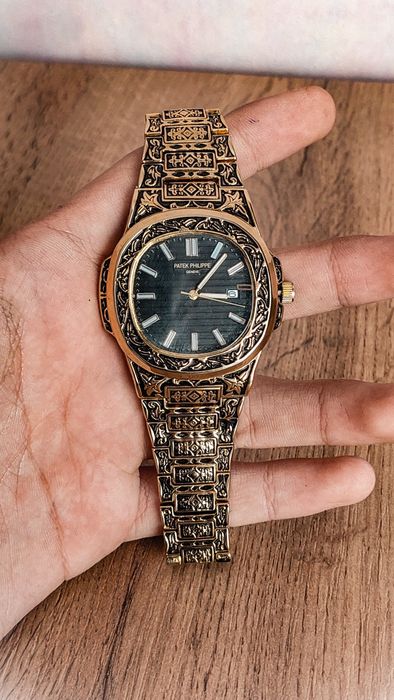 Часы Patek Philippe золотой свет