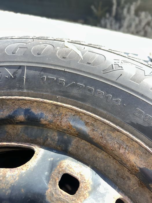 Roti 14 , jante tabla + cauciucuri iarna Goodyear