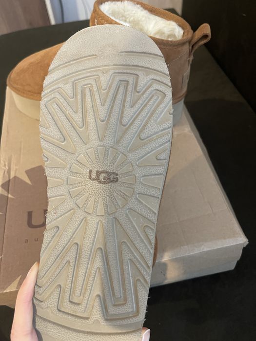 Оригинални дамски боти UGG