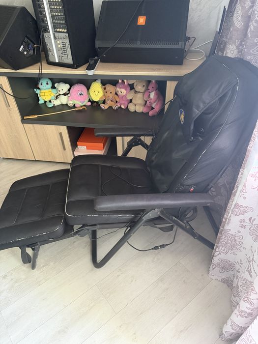 Продам массажерное кресло