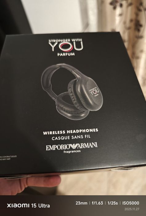 Căști Wireless (Bluetooth) Emporio Armani - Stronger With You - Ca Noi