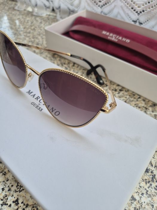 Слънчеви очила Guess чисто нови
