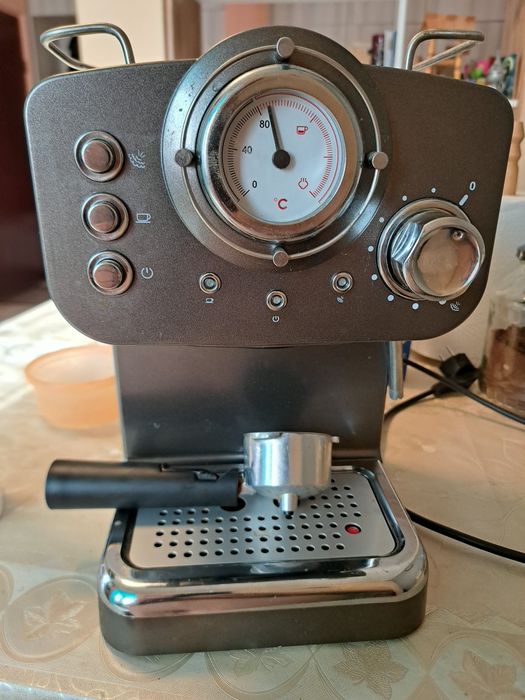 Vând espressor manual QUIGG GT-EM-01, 1100 W