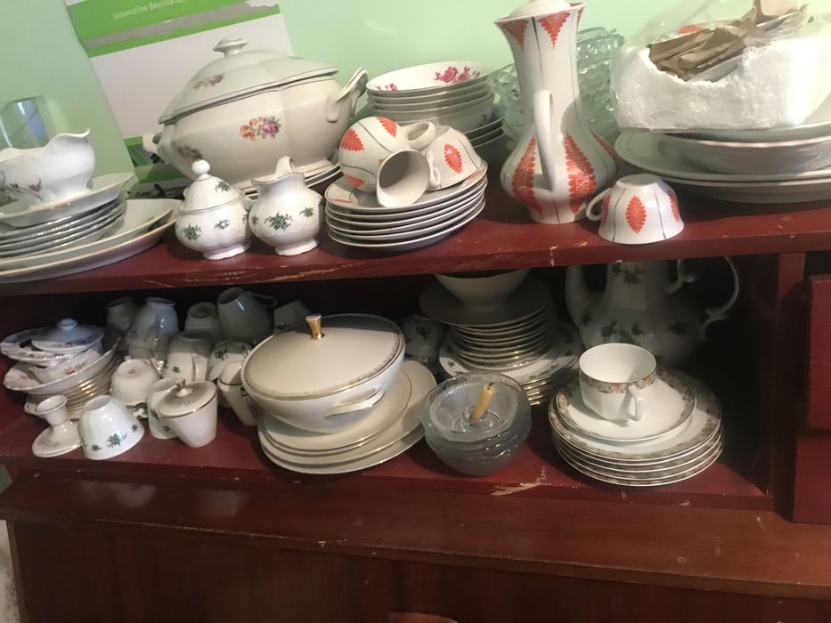 Порцеланови изделия на български и чужди производители от 5 до 205 лв.