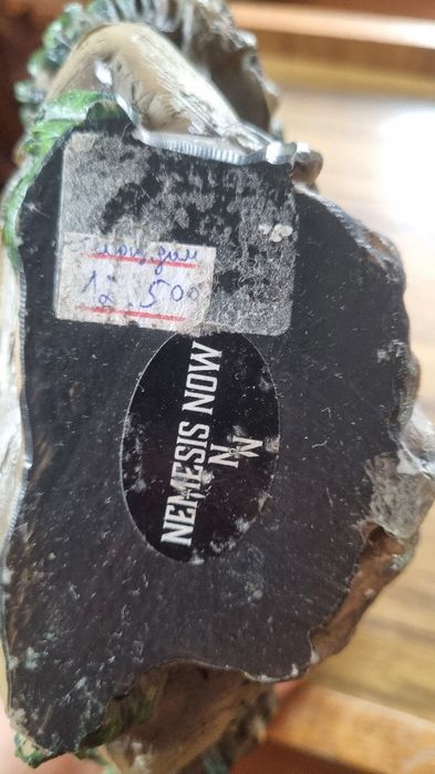 Статуэтки      .