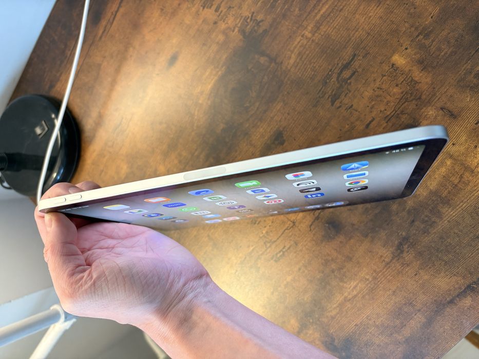 iPad Air 5 M1, Gold, 11 диагональ, 64 GB