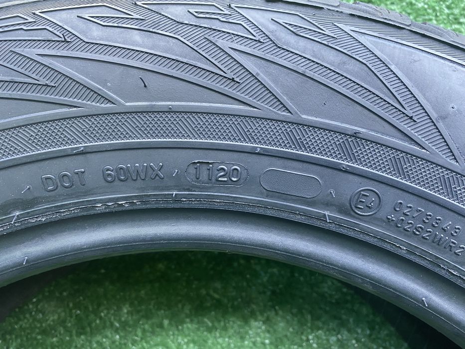 Set 4 anvelope Iarna 215 65 R17 103 H XL Nokian WR SUV3 Dot 1120