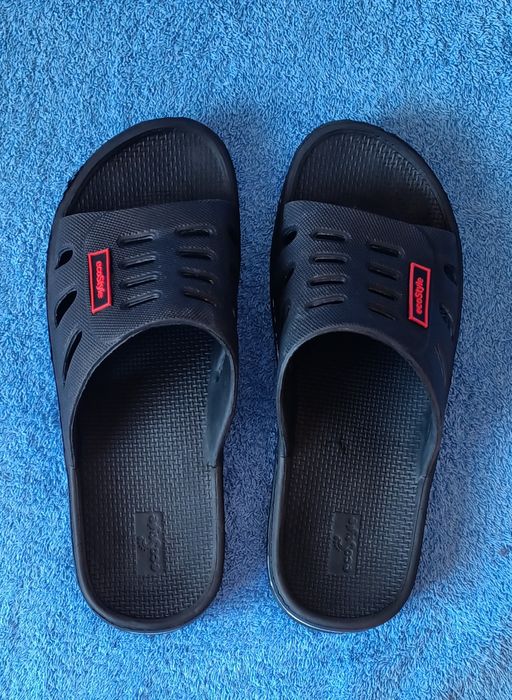 Туфли, мокасины, сланцы.   41р.