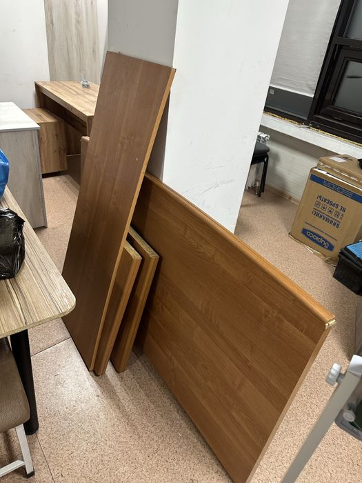 Продаю стол для оиэфиса