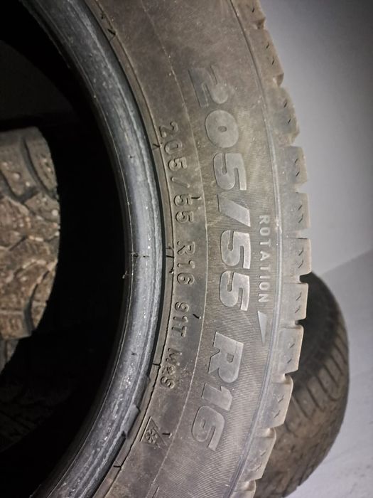 Автомабильный шина