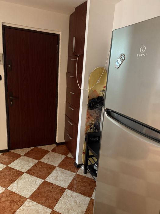 Închiriez apartament 2 camere Rovine