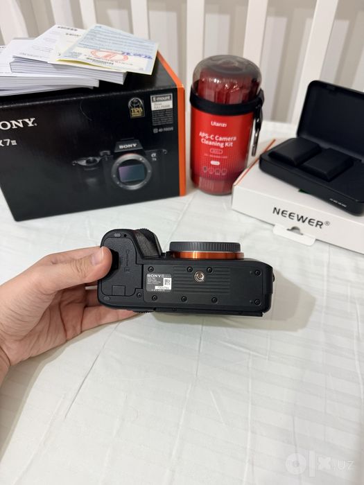 Sony a7 iii body sotiladi