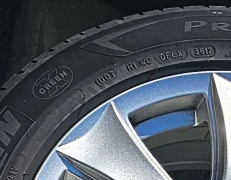 Комплект летни гуми MICHELIN с лети джанти за Ситроен