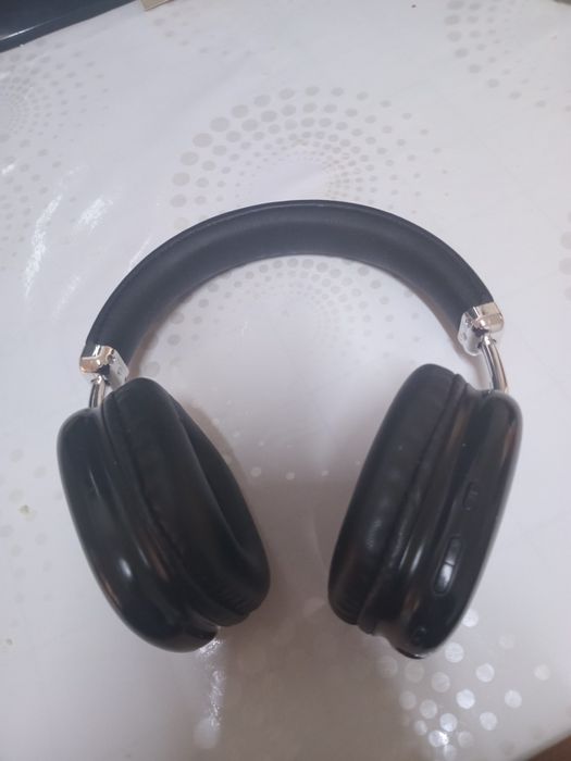 Продам блютуз наушники