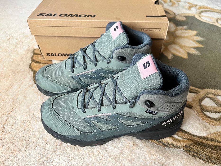 Vand incaltari trekking Salomon