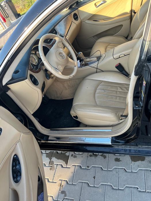 Vând Mercedes-Benz CLS 3.0 BENZINA 2009
