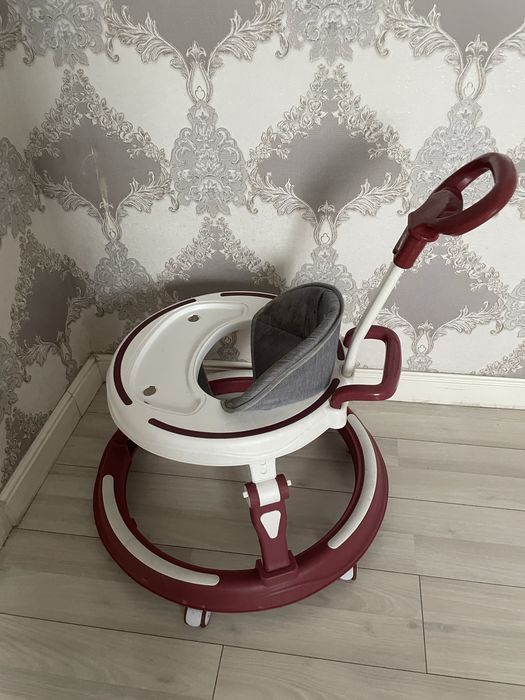 Продам стульчик для кормления и ходунок