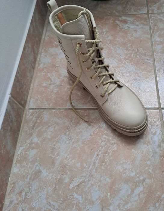 Ghete piele naturala bej