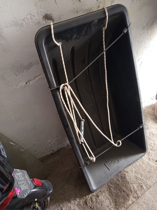 Продам сани волокуши для зимней рыбалки.