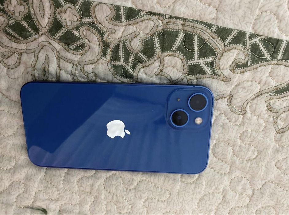 Айфон 13 256 гб.
