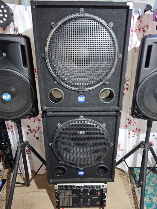 Vand 2 basi pasivi RCF 800W