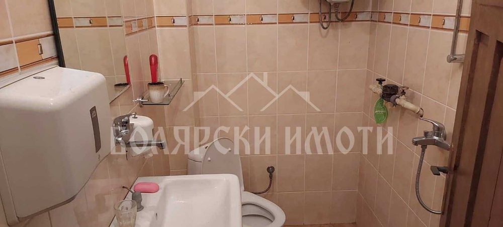 Етаж от къща с паркомясто в Идеален Център