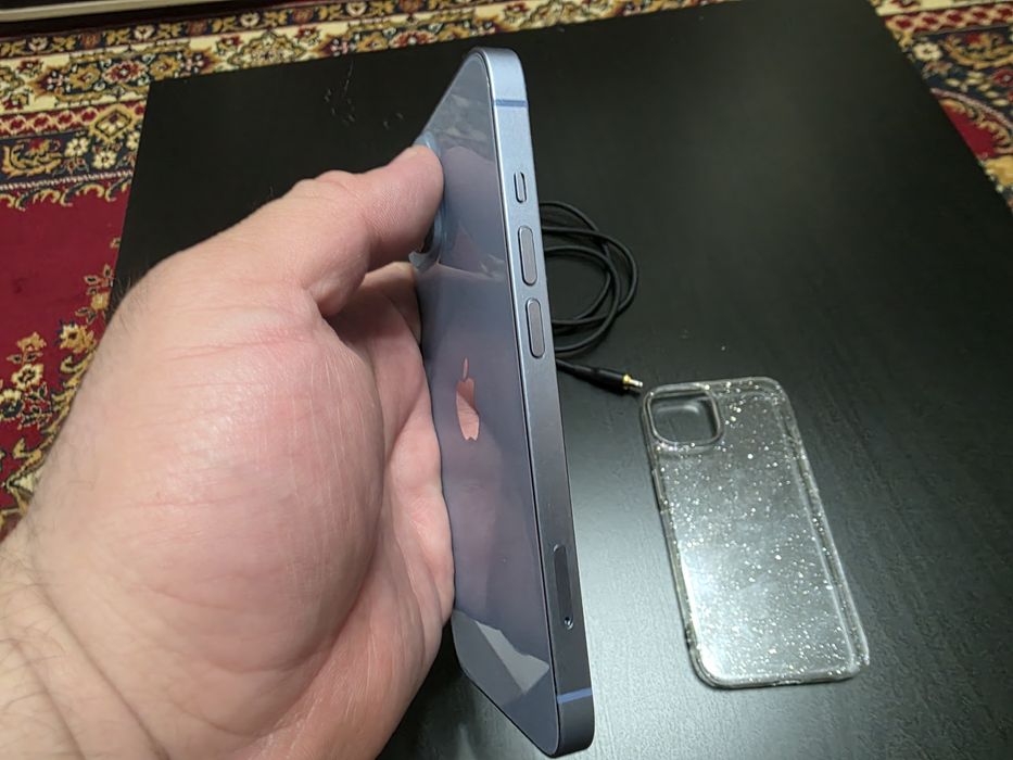 Продам Apple iPhone 14