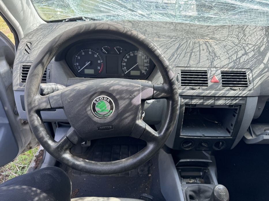 Skoda Fabia 1.4i 16v 100hp 2003г На Части