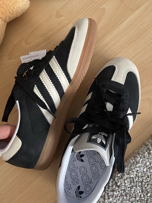 Sneakers adidas Samba, noi